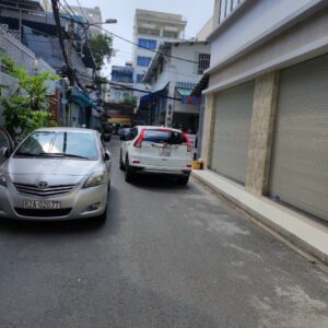 Nhà HXH Nguyễn Chí Thanh ( 5.6*18m),F4, Q11 chỉ 11.4 tỷ TL